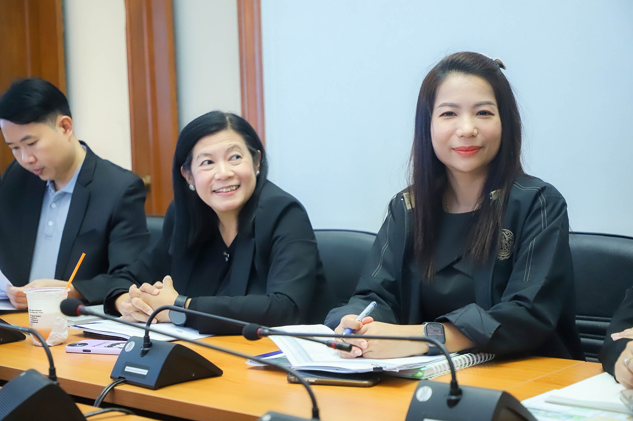 title - ศทส. ประชุมกำกับติดตามผลการดำเนินการตัวชี้วัดร่วมและตัวชี้วัดหลักตามคำรับรองการปฏิบัติราชการของศูนย์เทคโนโลยีสารสนเทศและการสื่อสาร ประจำปี งบประมาณ พ.ศ.2569 ครั้งที่ 1/2569